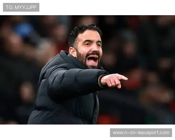 曝曼联验货成功欲7000万签新中场！阿莫林冬窗就想买，已否决一人