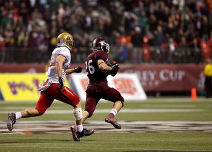 乐鱼体育在线入口-球迷故事：那些追逐偶像的青春岁月，球迷算不算追星